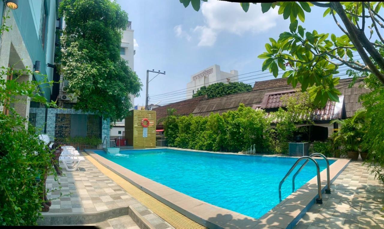 Thapaeplacehotel Chiang Mai Zewnętrze zdjęcie