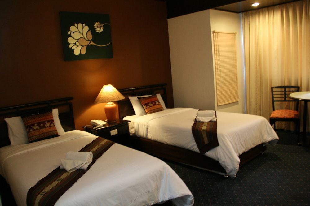 Thapaeplacehotel Chiang Mai Zewnętrze zdjęcie