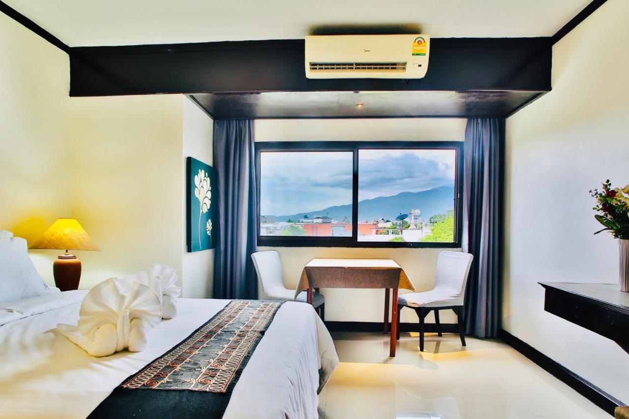 Thapaeplacehotel Chiang Mai Zewnętrze zdjęcie