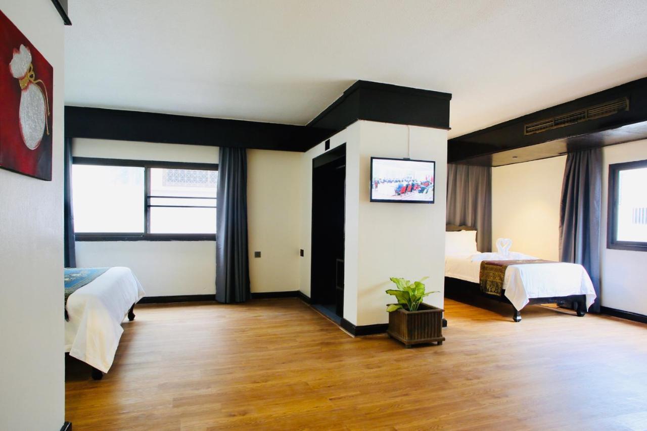 Thapaeplacehotel Chiang Mai Zewnętrze zdjęcie