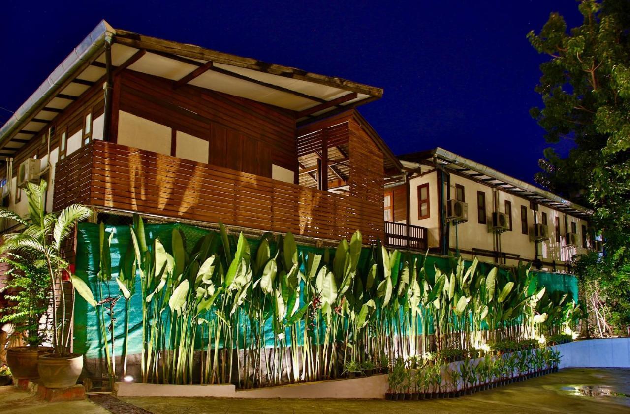Thapaeplacehotel Chiang Mai Zewnętrze zdjęcie