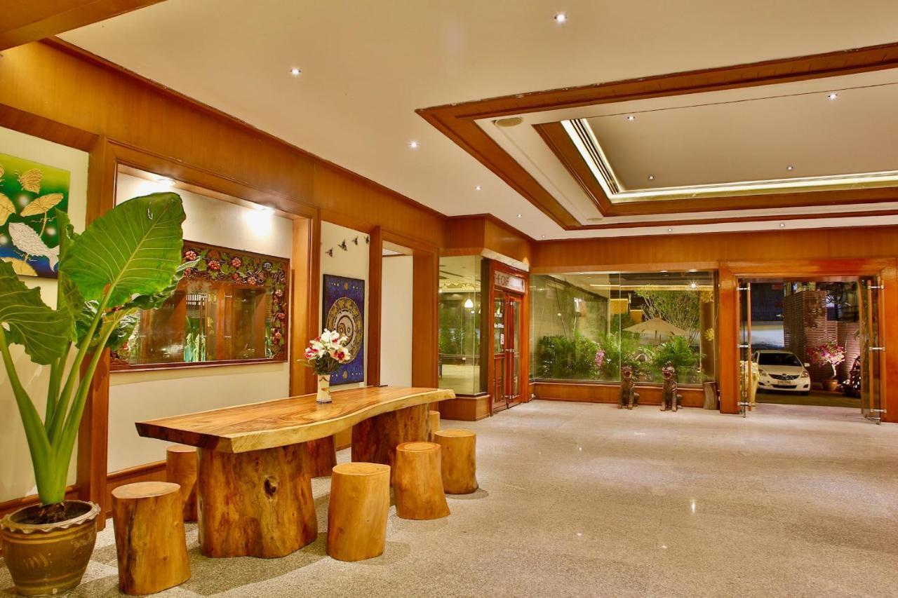 Thapaeplacehotel Chiang Mai Zewnętrze zdjęcie