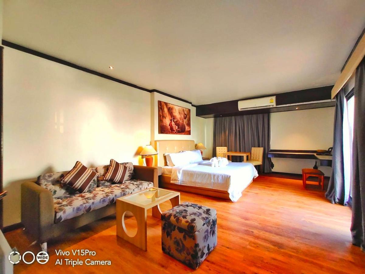 Thapaeplacehotel Chiang Mai Zewnętrze zdjęcie